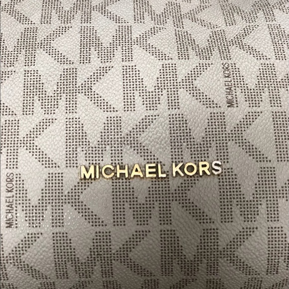 Michael Kors handbag - Picture 4 of 8